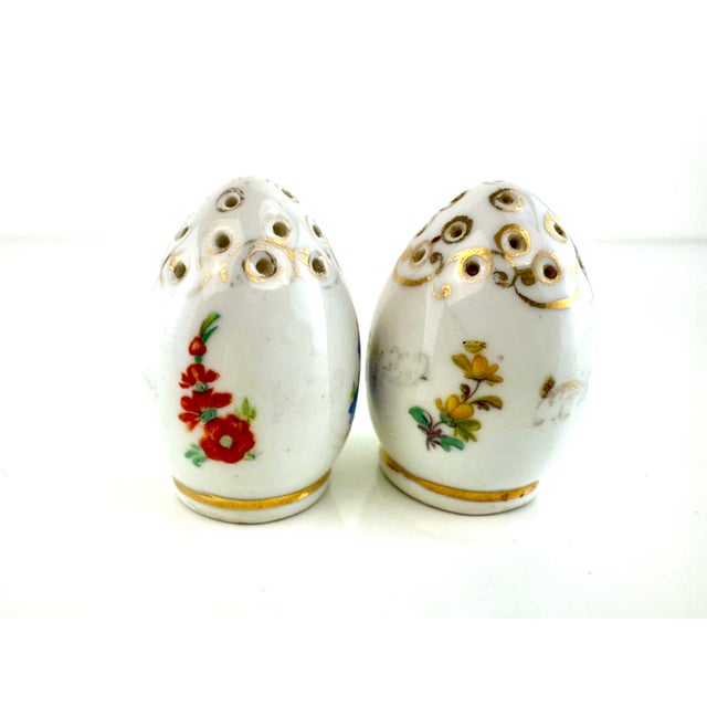 Vintage Hand-Painted Czechoslovakian Porcelain Salt & Pepper Shakers – Floral With Gilded Art For Sale - Image 11 of 12
