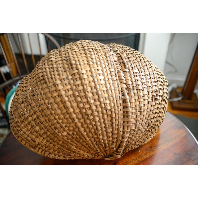 Brown Large Early 20th Century American Splint Oak Buttocks Basket For Sale - Image 8 of 10