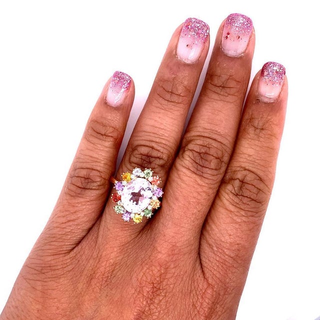 5.60 Carat Kunzite Sapphire Diamond 14 Karat Rose Gold Cocktail Ring, Size 7 For Sale - Image 4 of 5