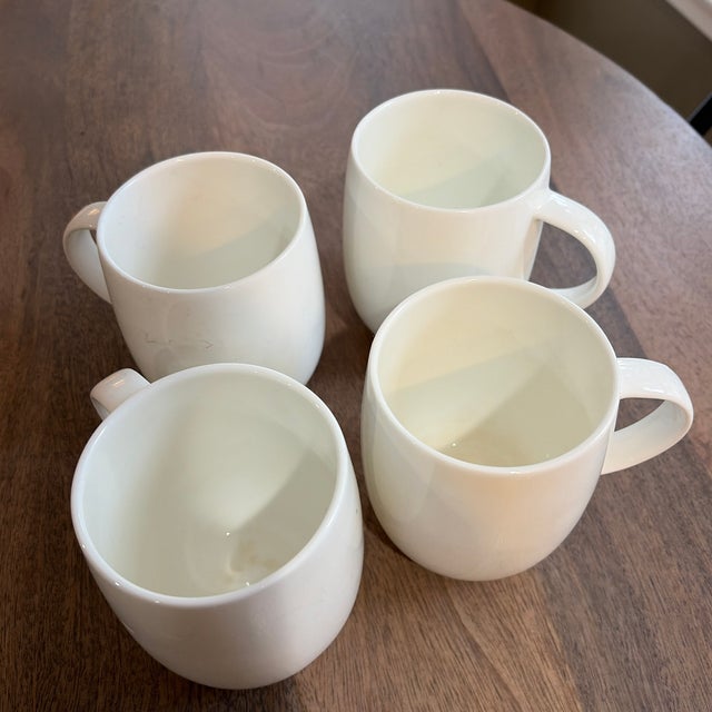 Alessi "All-Time" Bone China Mug by Guido Venturini - Set of 4 For Sale - Image 9 of 10