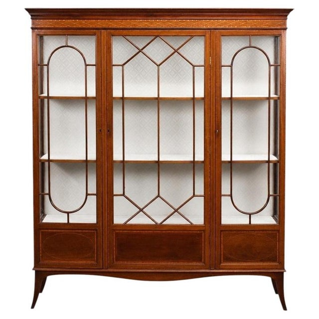Edwardian Mahogany Inlaid Display Cabinet, 1910 For Sale - Image 13 of 13