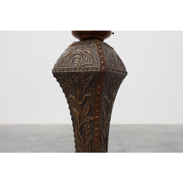 Art Nouveau Floor Lamp in Hammered Copper with Frosted Glass Hood, 1890s For Sale - Image 10 of 15
