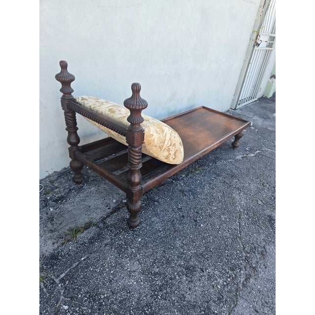 Late 19th C Anglo Indian Chaise Lounge Original Condition For Sale - Image 11 of 14