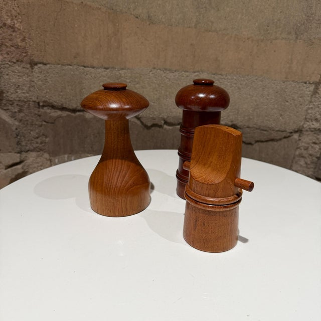 1960s Set of There (3) Salt and Pepper Mill Designed by Jens Quistgaard for Dansk Designs. For Sale - Image 5 of 18
