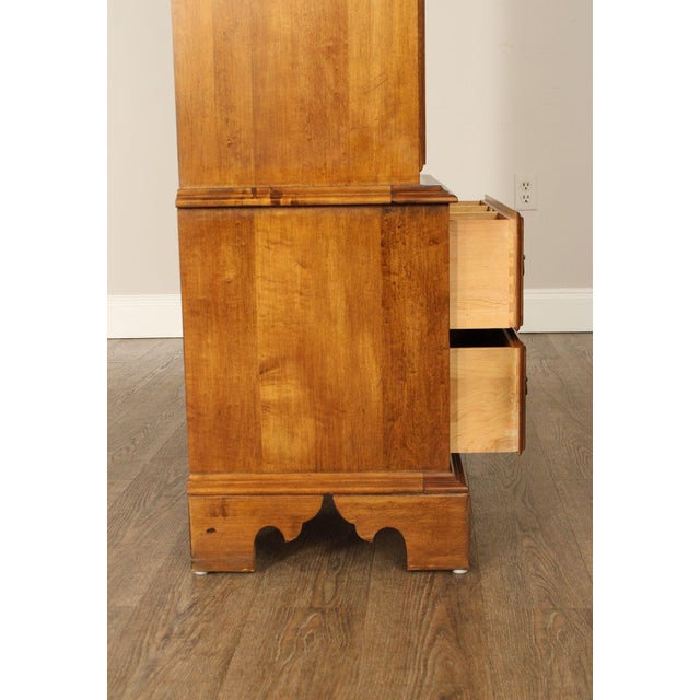 Ethan Allen 1776 Collection Maple Gun Cabinet For Sale - Image 16 of 18