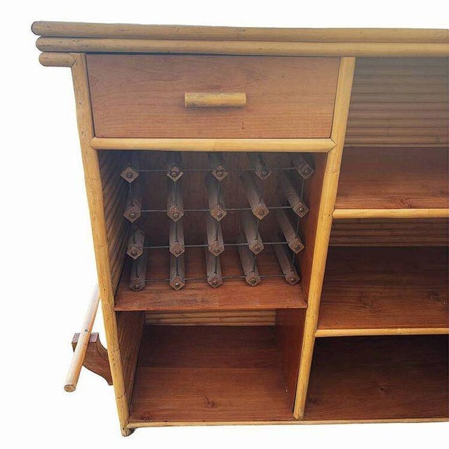 Tan 1940s Mid-Century James Mount Style Stacked Rattan Corner Bar W/ Asian Xie Shan Roof For Sale - Image 8 of 12