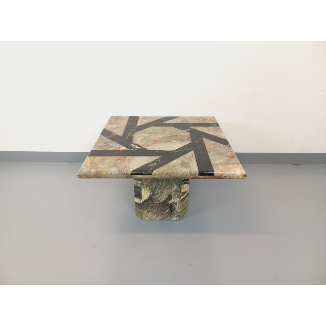 Very beautiful vintage marble coffee table from the 70s, original square top, in marble in shades of gray, ocher, old...