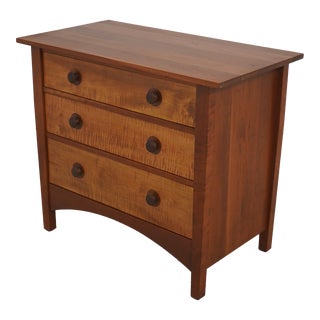 Stickley Arts & Crafts Cherry & Maple 3 Drawer Chest For Sale