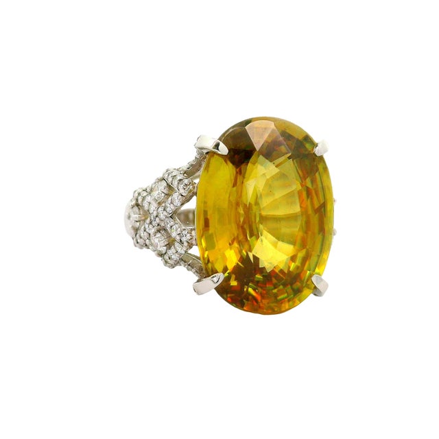 Contemporary 15.46 Carat Sphene Diamond Platinum Cocktail Ring, Size 6.5 For Sale - Image 3 of 6