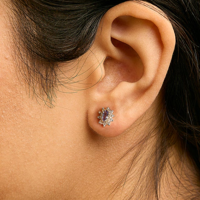 14K Yellow Gold 1/4 Cttw Diamond and Blue Purple Tanzanite Sunburst Halo Stud Earrings (K-L Color, I1-I2 Clarity) For Sale - Image 4 of 5