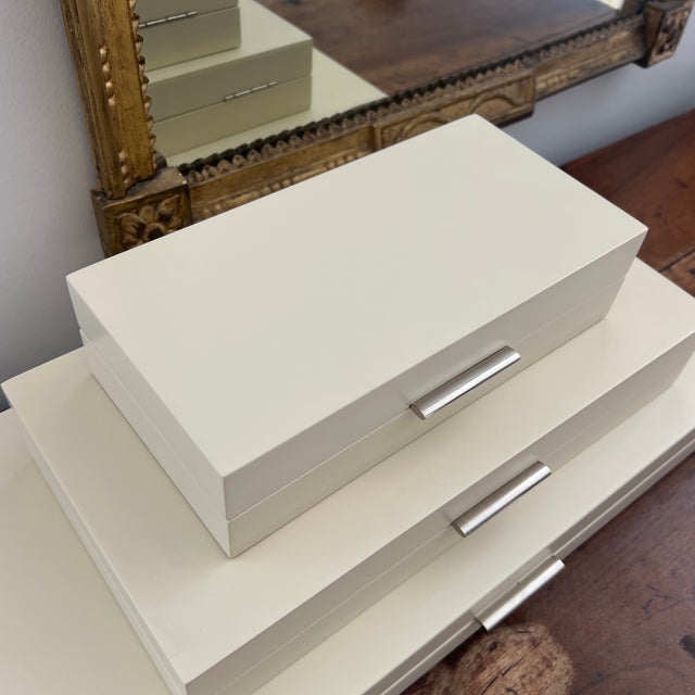 Barbara Barry Barbara Barry for Global Views Handmade Ivory Lacquered Boxes- Set of 3 For Sale - Image 4 of 6