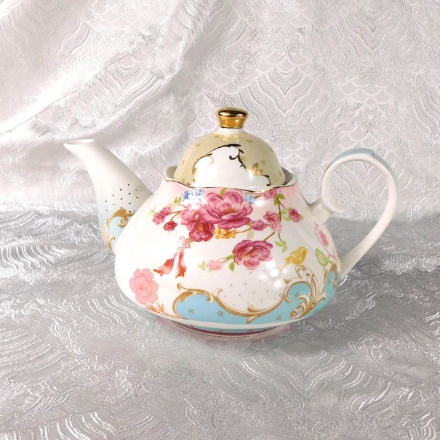 Grace’s Teaware Teapot and Warming Stand in Pink Rose Dots # 27491 For Sale - Image 10 of 16