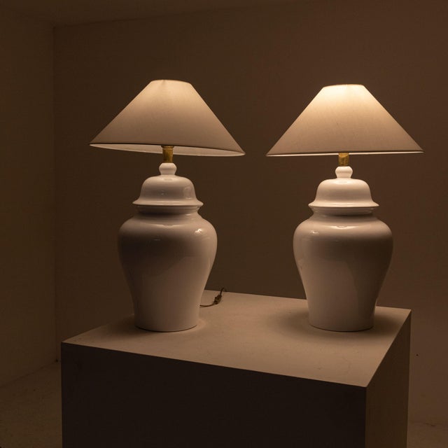 1970s White Table Lamps by Tommaso Barbi, 1970s, Set of 2 For Sale - Image 5 of 8