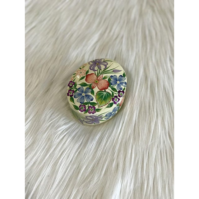 Indian 1900s Floral Painted Lacquer Box For Sale - Image 3 of 4