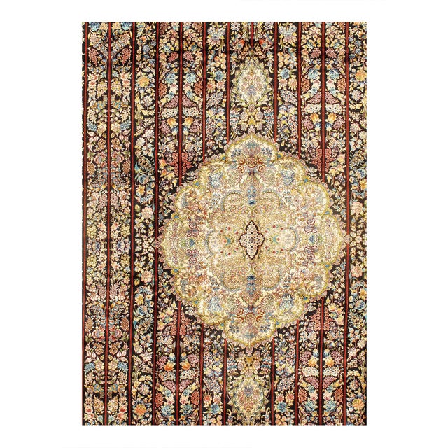 Viscose on a cotton foundation with a medallion This rug has a dense, soft pile, and excellent quality, to ensure that you...