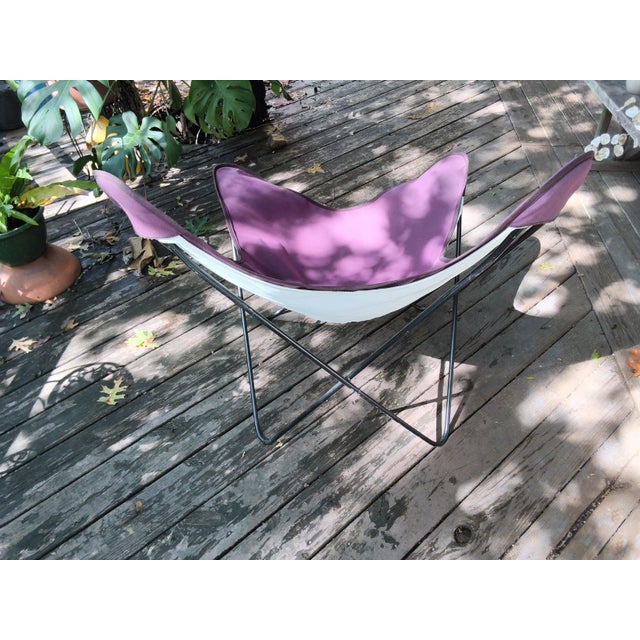 Jorge Ferrari Hardoy Mid-Century Modern Hardoy Style Welded Solid Wrought Iron BKF Butterfly Chair With Purple Canvas Seat For Sale - Image 4 of 15