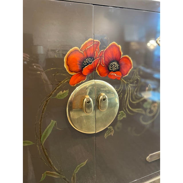 Art Deco 1970s Vintage Lacquer and Brass Bar Cabinet in the Manner of Mastercraft For Sale - Image 3 of 9