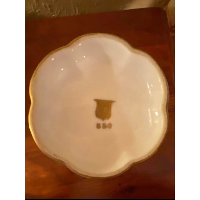 Art Deco Vintage Pickard China Gold-Encrusted Vase "Rose and Daisy” For Sale - Image 3 of 5