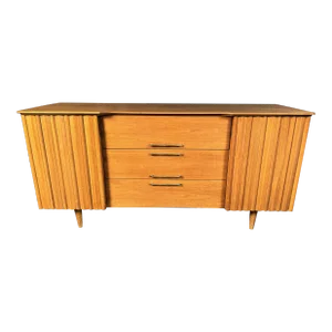 Mid 20th Century Vintage Mid-Century Walnut Sideboard by United Furniture