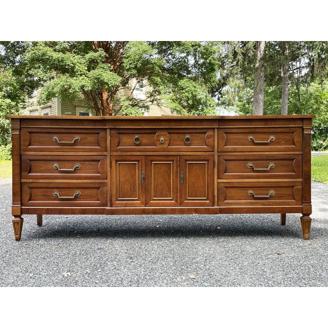 1960s Vintage French Provincial Style Dresser by Thomasville Furniture