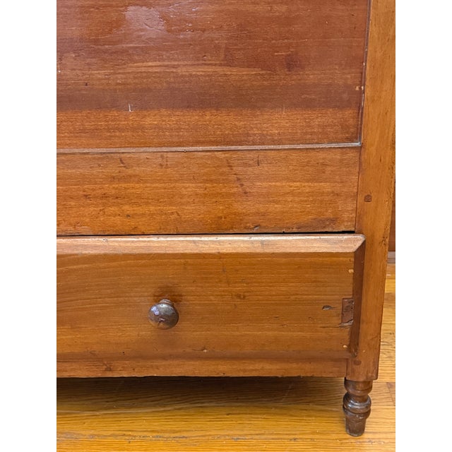 Brown 19th Century American Country Sheraton Blanket Chest With Drawer For Sale - Image 8 of 11