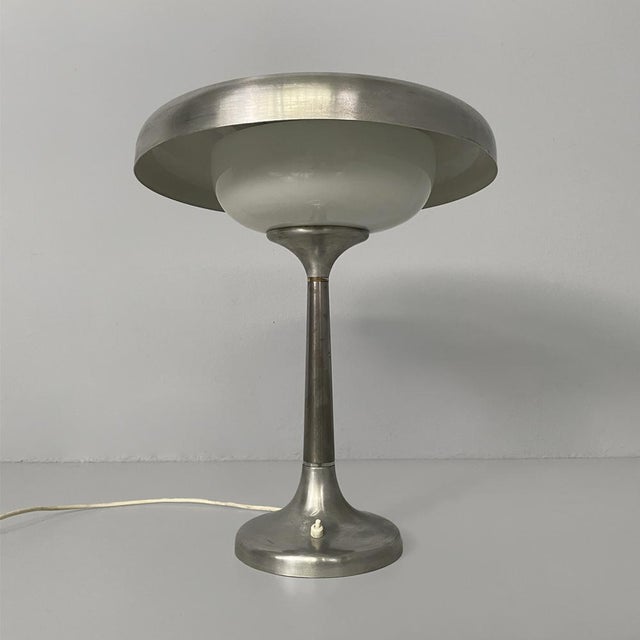 1940s Italian Art Deco Table Lamp in Aluminum and Opaline Glass, 1940s For Sale - Image 5 of 18