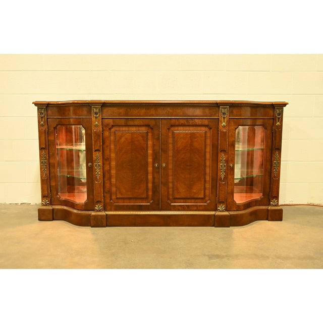 Henredon Grand Provenance Italian Neoclassical Inlaid Cherry and Burled Walnut Sideboard or Bar Cabinet, Circa 1980s For Sale - Image 10 of 16