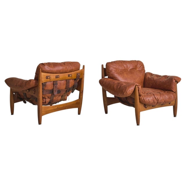 An iconic ‘Sheriff’ lounge chair by renowned Brazilian designer Sergio Rodrigues. This chair design was originally created...