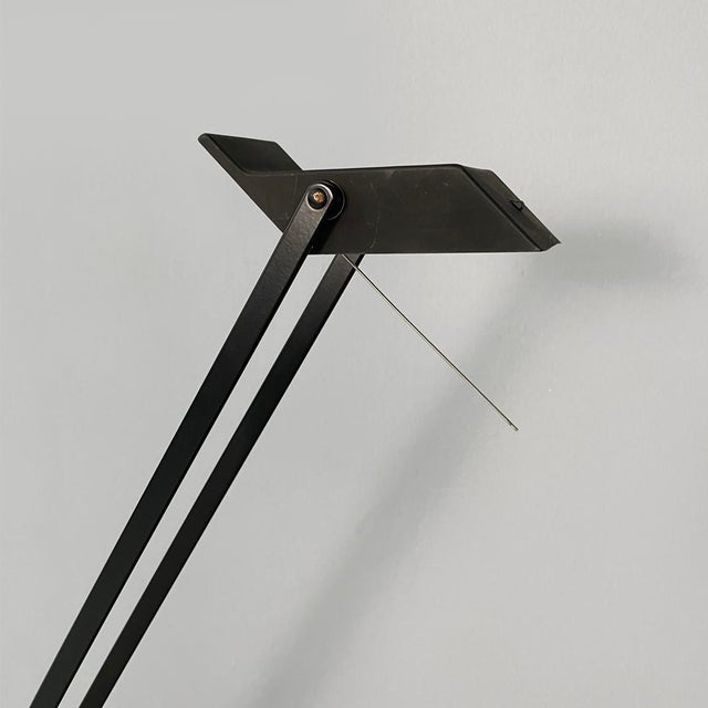 Italian Modern Black Tizio Table Lamps by Richard Sapper for Artemide, 1980s, Set of 2 For Sale - Image 9 of 15