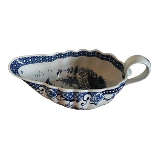 18th Century English George III Worcester Porcelain Sauce Boat For Sale