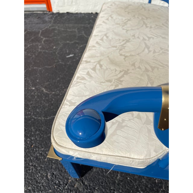 1970s High Gloss Patriot Blue Chinoiserie Settee – Newly Lacquered – 48” Wide For Sale - Image 10 of 11