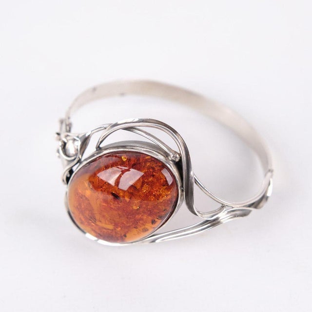 Silver Bangle in Silver and Amber For Sale - Image 8 of 10