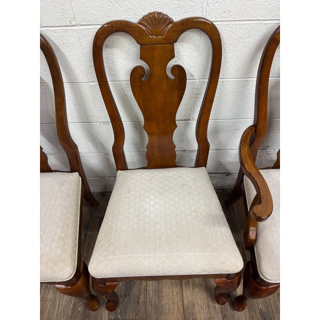 Universal Furniture Vintage Universal Furniture Queen Anne Style Dining Chairs - Set of 5 For Sale - Image 4 of 13