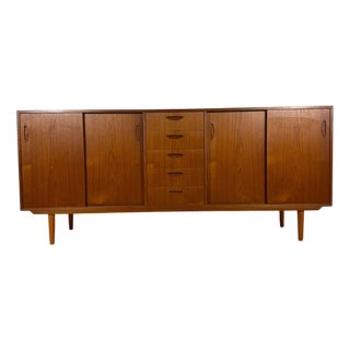 Mid-Century Modern Danish Teak Sideboard with Drawers and Sliding Doors, 1960s For Sale