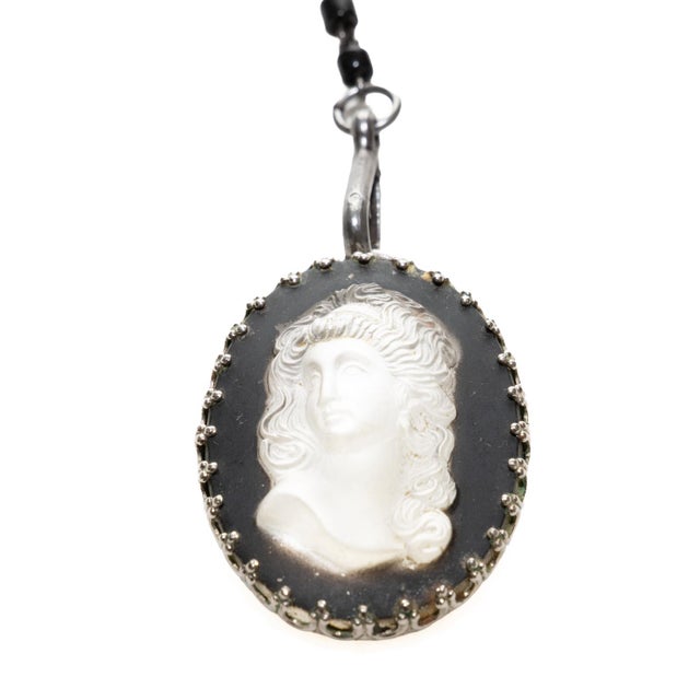 Vintage Black Beaded Wrap Necklace With Lalique Glass Cameo, 1940's For Sale - Image 4 of 18