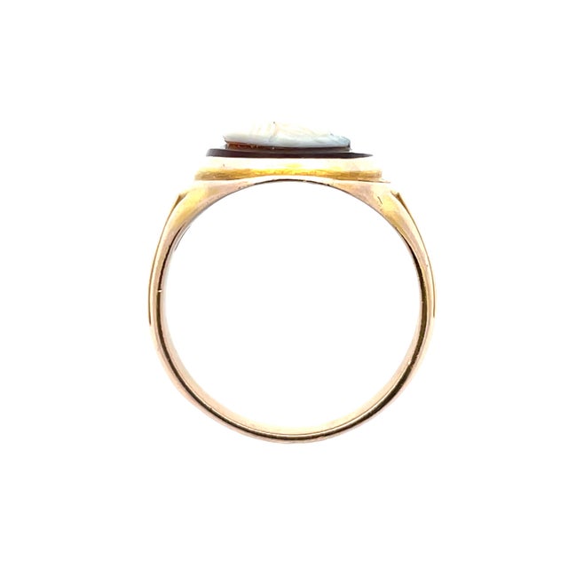 Vintage Solid Yellow Gold Cameo Ring, Size 10 For Sale In New York - Image 6 of 6