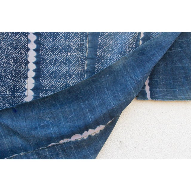 African Diamond Maze Indigo Mud Cloth Throw For Sale - Image 3 of 6
