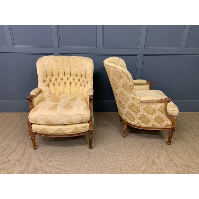 French Upholstered Walnut Salon Suite, 1920, Set of 3 For Sale - Image 13 of 18