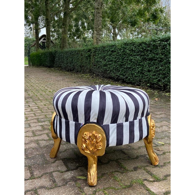 1970s French Louis XVI Gold Beech Velvet Bench For Sale - Image 6 of 10