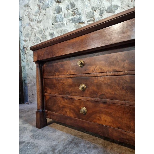 French Empire Walnut Commode, Early 19th Century For Sale - Image 6 of 18
