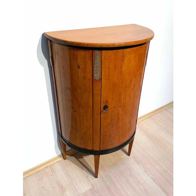 Biedermeier Demilune Half Cabinet in Cherrywood and Brass, France, 1810s For Sale - Image 5 of 18