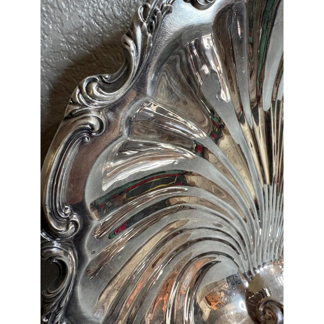 Silver Vintage W & Sb English Regency Style Silver Plated Large Scallop Clam Shell Serving Dish For Sale - Image 8 of 12