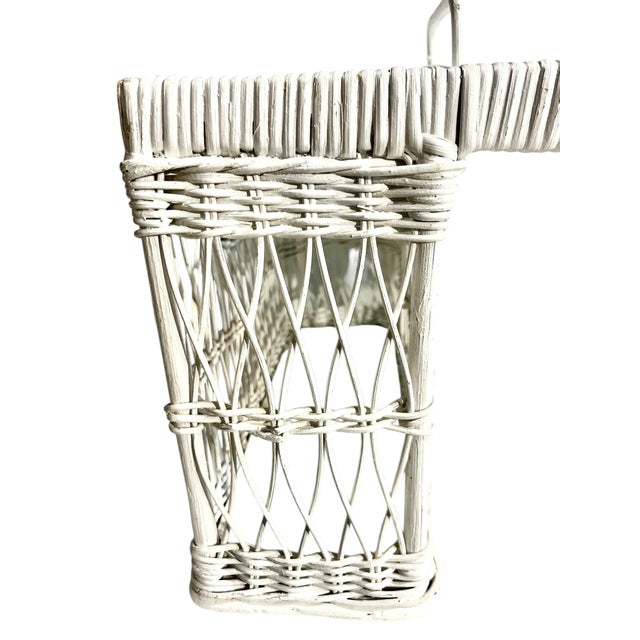 Vintage White Wicker Bed Tray With Removable Tray For Sale - Image 10 of 18