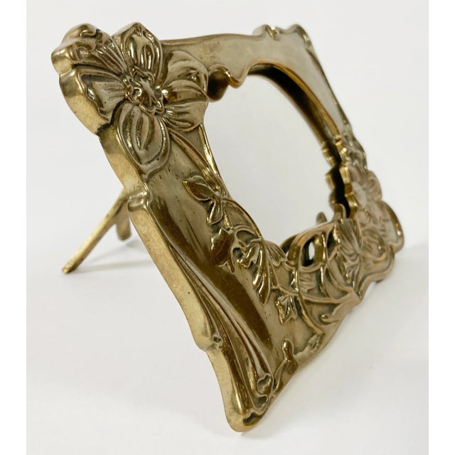 Figurative Brass Floral Motif Tabletop Vanity Mirror** For Sale - Image 3 of 4