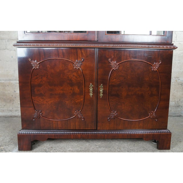 Late 20th Century Century Furniture Claridge Crotch Mahogany China Curio Cabinet Display Case For Sale - Image 6 of 12