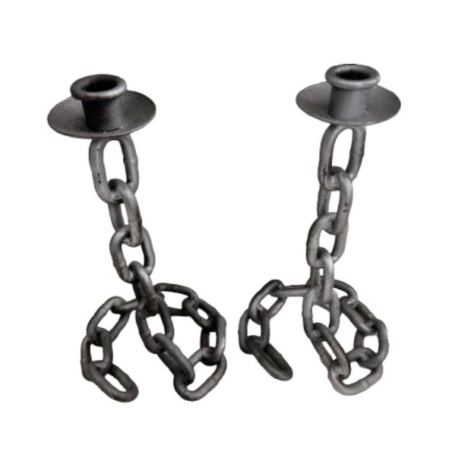 Hollywood Regency Mid 20th century Illusionistic Brutalist Chain Link Candlesticks - A Pair For Sale - Image 4 of 10