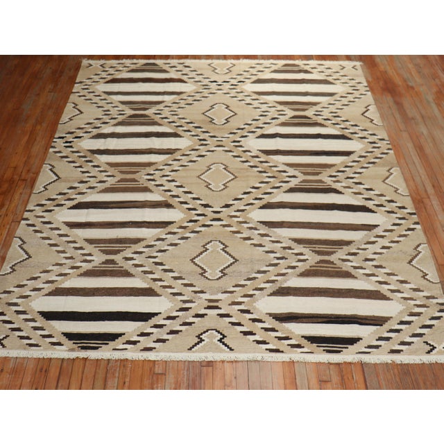 Early 21st Century Mid-Century Modern Room Size Turkish Kilim - 8'3" x 10'7" For Sale - Image 5 of 18