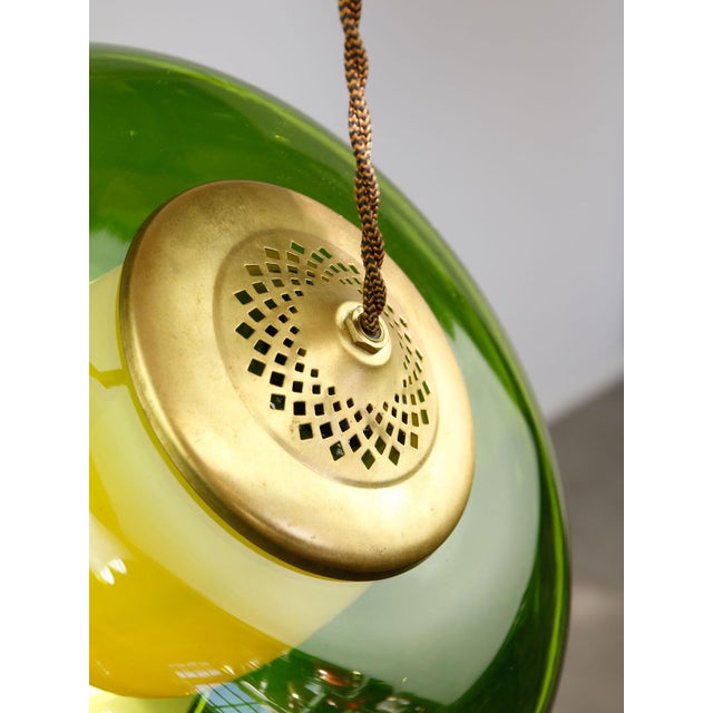 Metal Mid-Century Modern Italian Green Glass and Brass Pendant Lamp, 1960s For Sale - Image 7 of 18