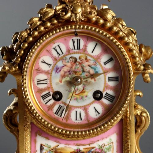 Triptych Clock in Gilded Bronze and Porcelain For Sale - Image 4 of 16