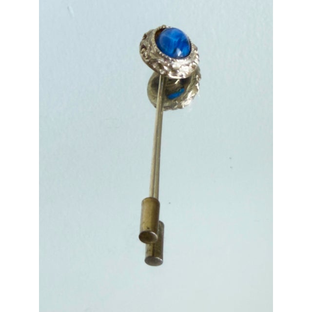 Metal Vintage Mid Century Silver Tone Blue Faux Star Sapphire Cabochon Stick Pin For Sale - Image 7 of 15